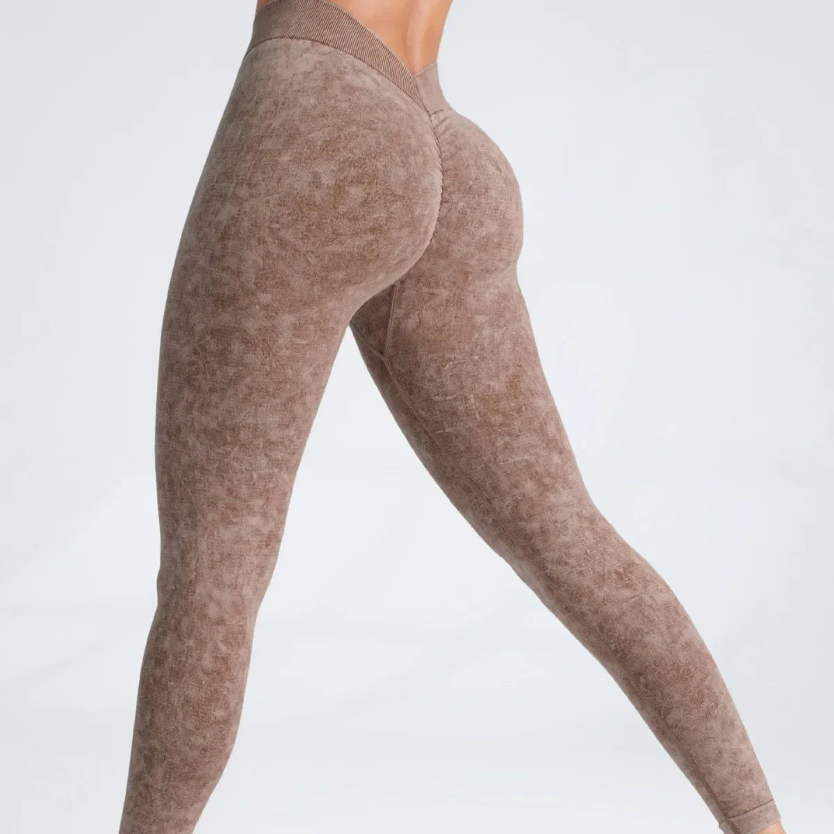 CN Guangdong V Back Yoga Pants Women Seamless Leggings
